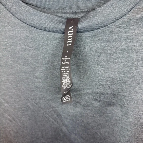 Vuori Woman’s Gray long Sleeve size Small. Like new - Picture 3 of 3